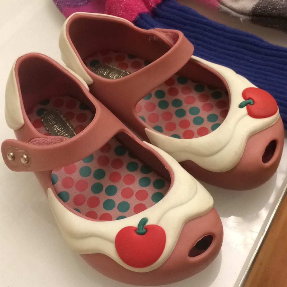 RARE Mini Melissa Pink Cupcake Icing Pink Sandals